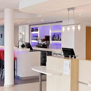 ibis-lyon-est-chaponnay.hotels-rhonealpes.com/